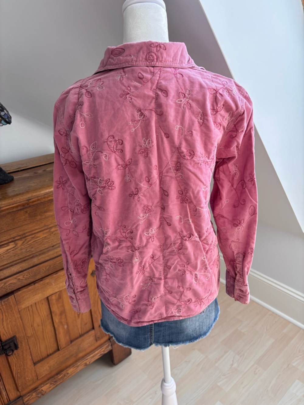 Tradition Country Collection Embroidered Button-Up 🌸 - Picture 4 of 6